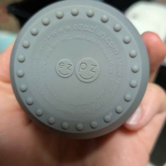 Ezpz learn to drink silicone cup baby toddler sippy cup - Picture 2 of 5